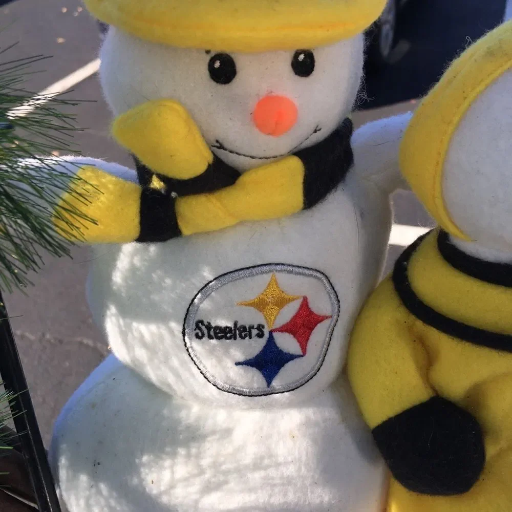 Home front door handmade Pittsburgh Steelers snowman football 🏈wreath 18 inch